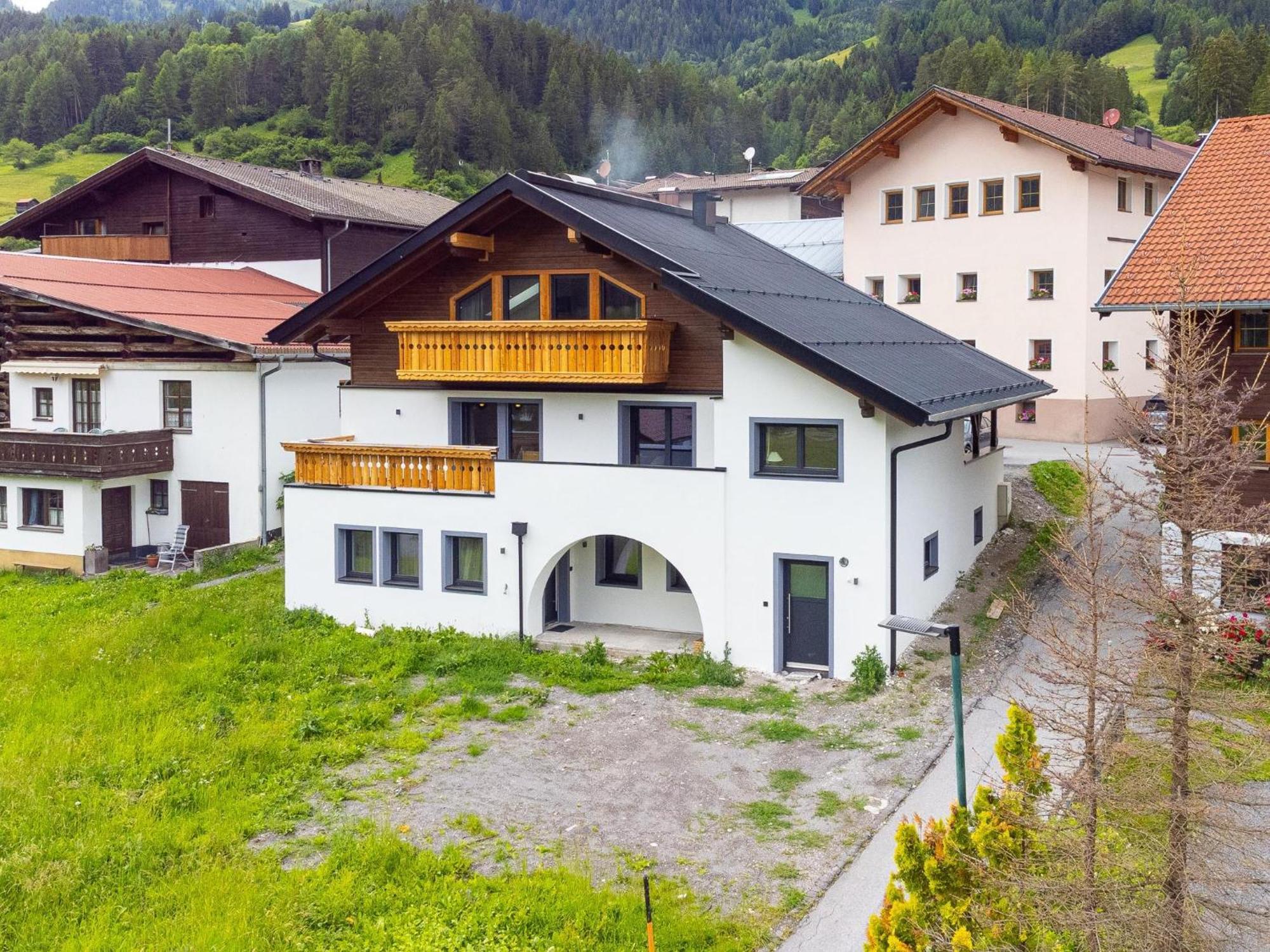Alpenlodge Pettneu Lodge 2 Pettneu am Arlberg Exterior foto